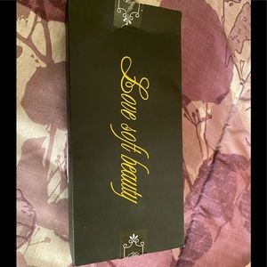 Love beauty set of 3 makeup sponges and holders